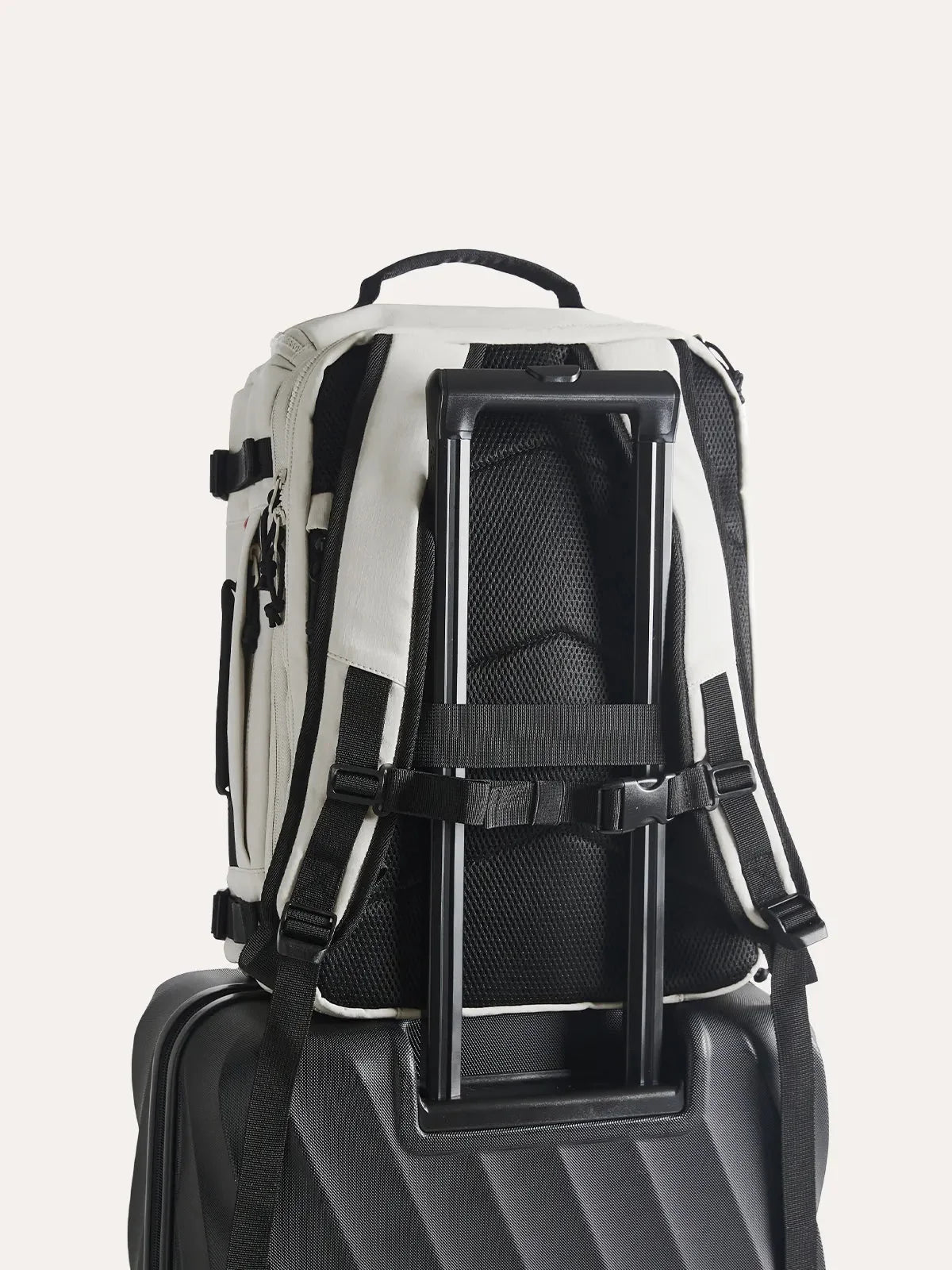 Blast 38L Mesh Travel Backpack