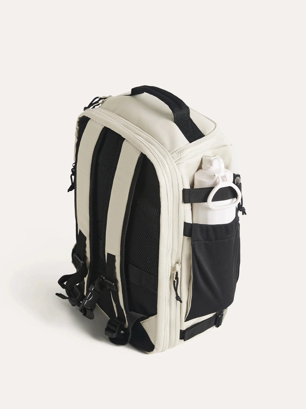Blast 38L Mesh Travel Backpack