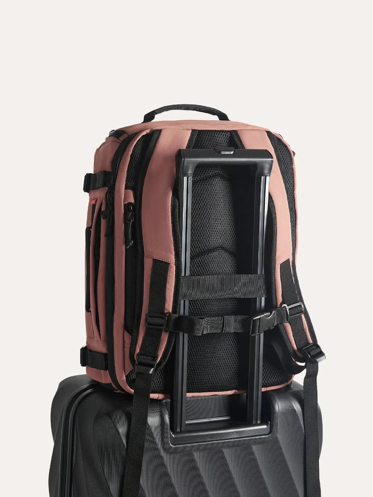 Blast 38L Mesh Travel Backpack