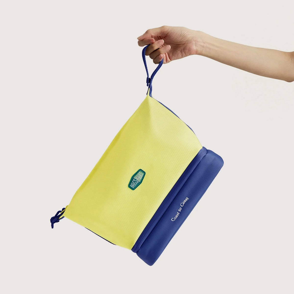 (FREE GIFT)Coast Toiletry Bag