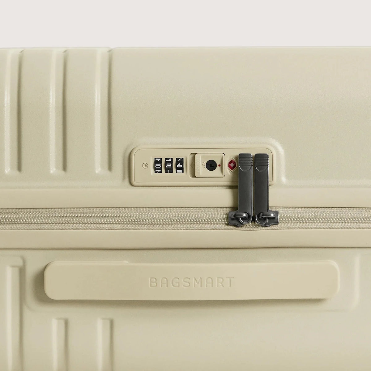 (FREE GIFT) Getaway 19" Carry-On