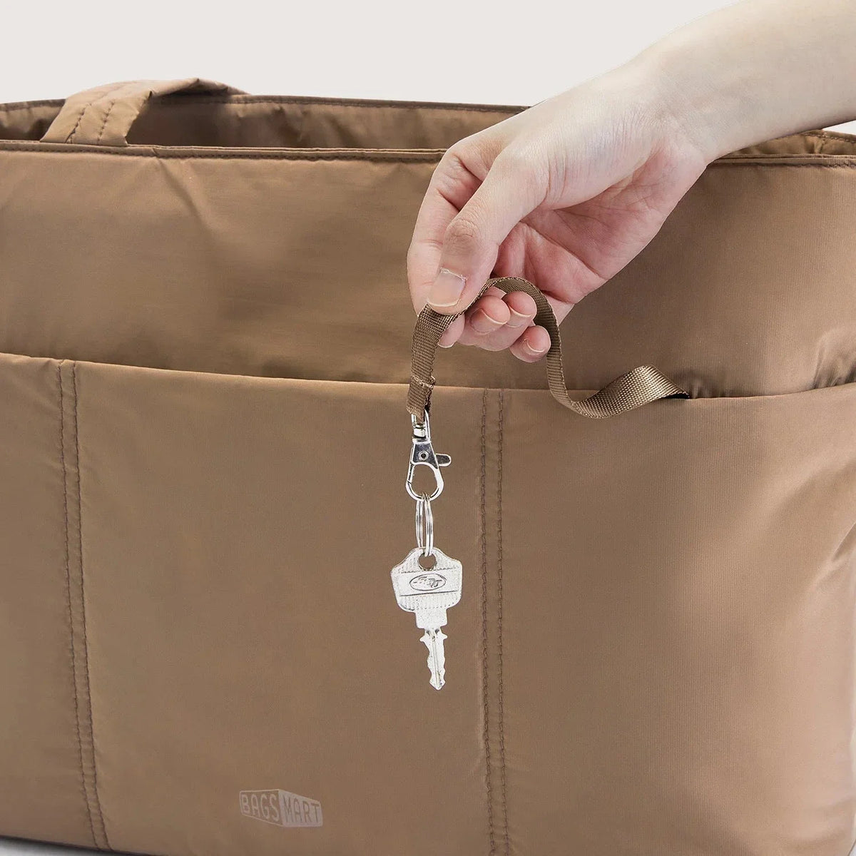 (FREE GIFT) Puffy Tote Bag
